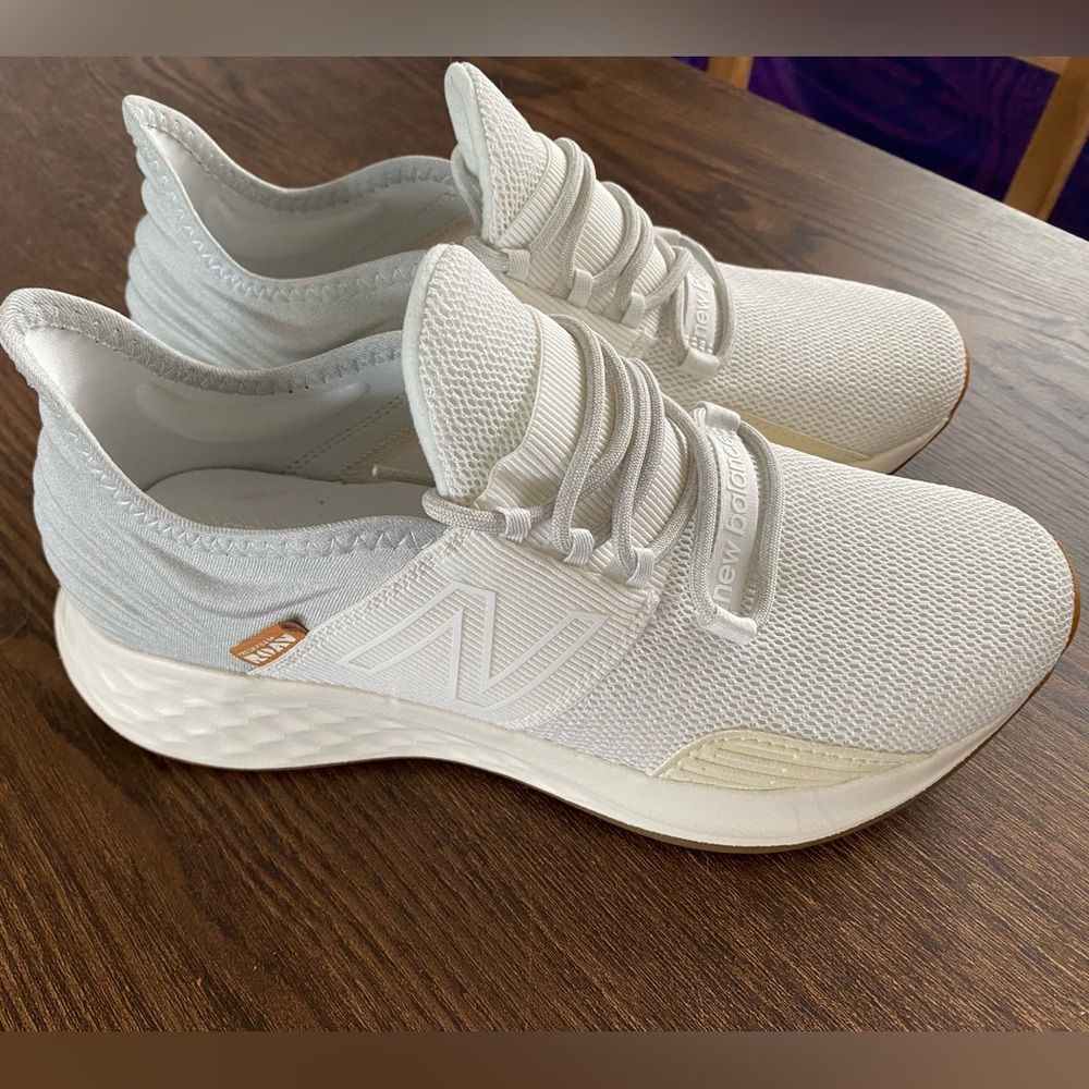 New Balance Women's Cream Fresh Foam Roav Shoes